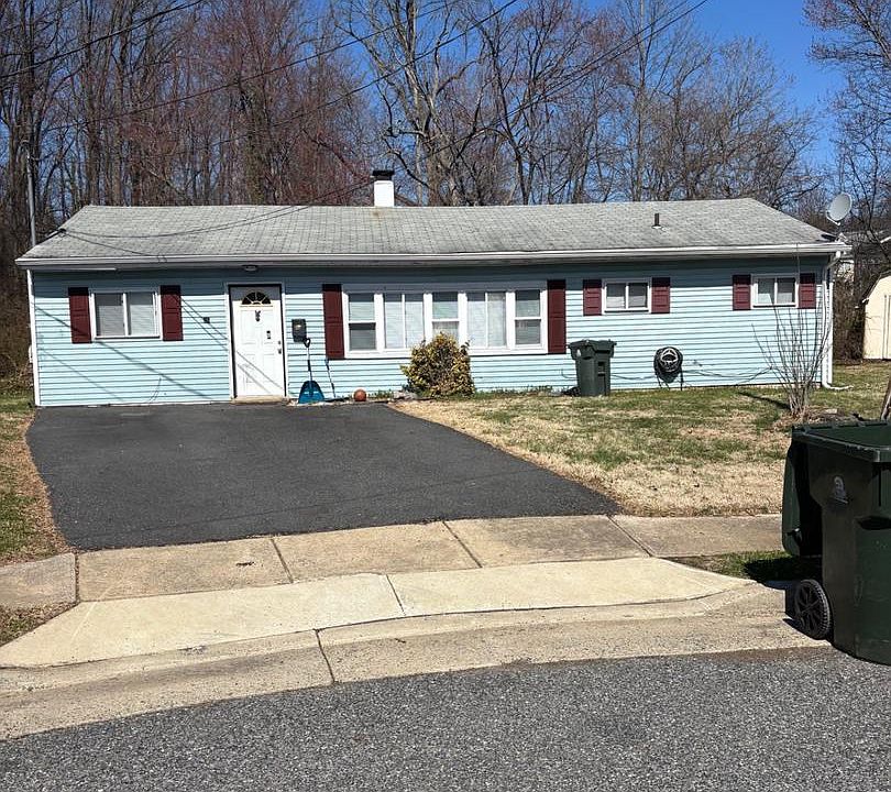 1st image of 67 Kennard Dr