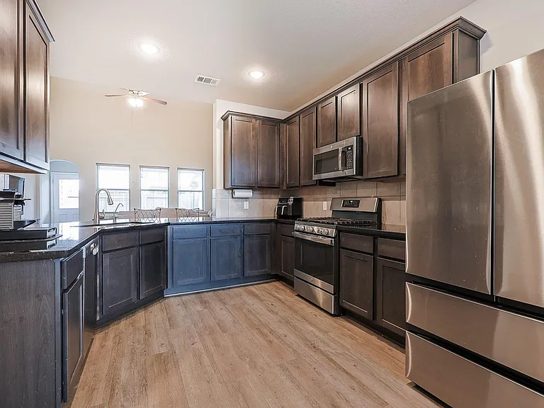 10423 Rochester Hills Ln — Photo 11