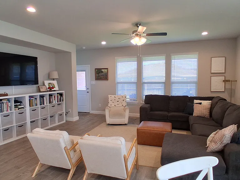 309 Clayton St — Photo 23