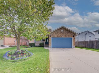225 Dartmoor Cres, Waterloo, ON N2K 3S9