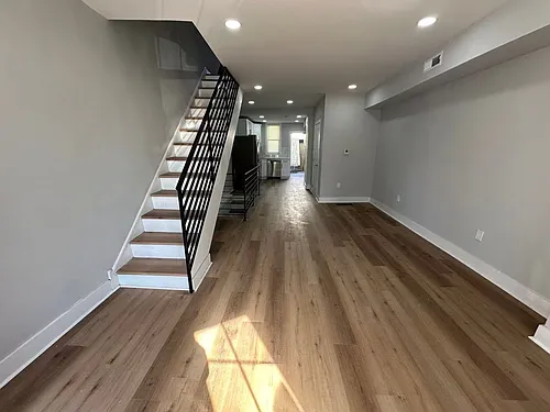 2241 Jackson St Photo 1