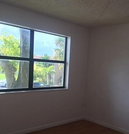 5th image of 9718 Hammocks Blvd #35-201