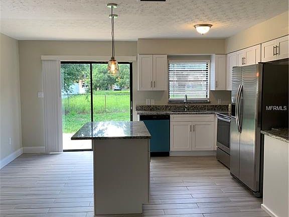 5th image of 4010 River Hills Dr