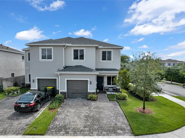 856 SE 16th Ct, Florida City, FL 33034