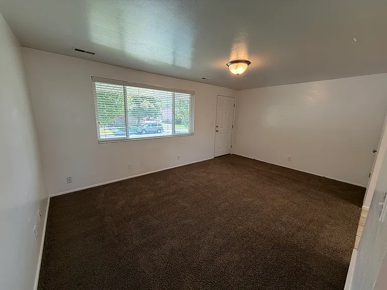 318 S 150 W #318 — Photo 8