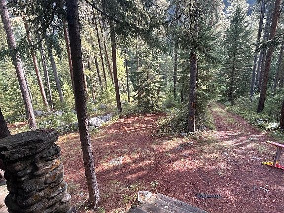 2nd image of 1040 Cascade Creek Rd