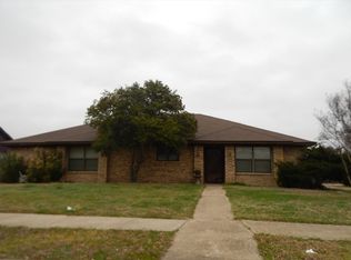 919 Hunters Glen Dr, Mesquite, TX