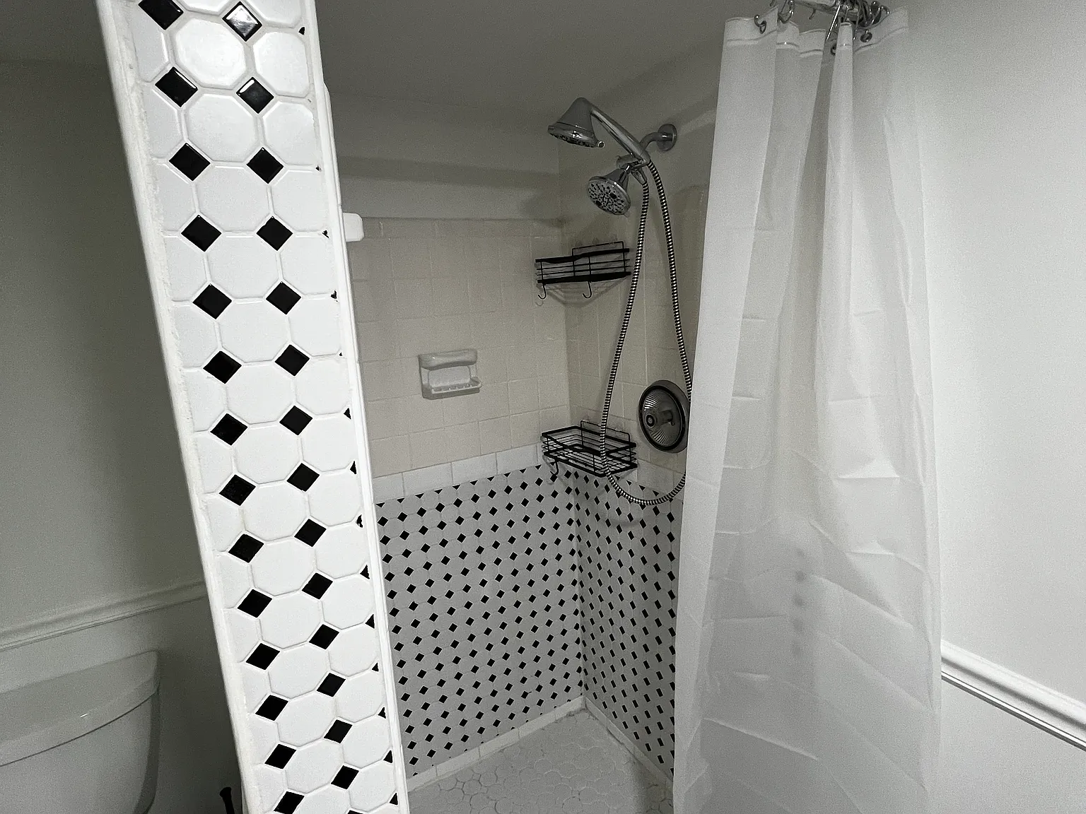 Studio, 500 sqft, $1,900 — Photo 4