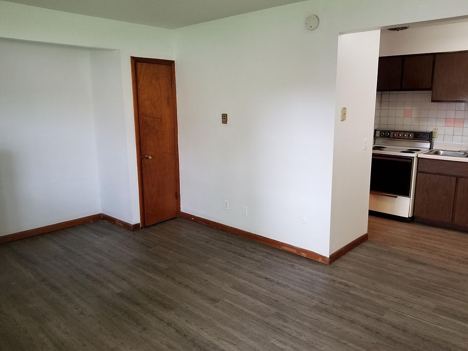 2nd image of 1145 S Schuyler Ave #2