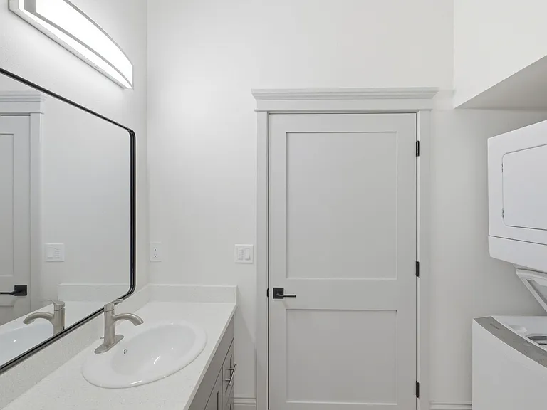 455 Court St NE #206 — Photo 9