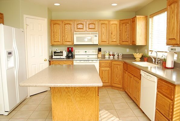 Large Island Kitchen