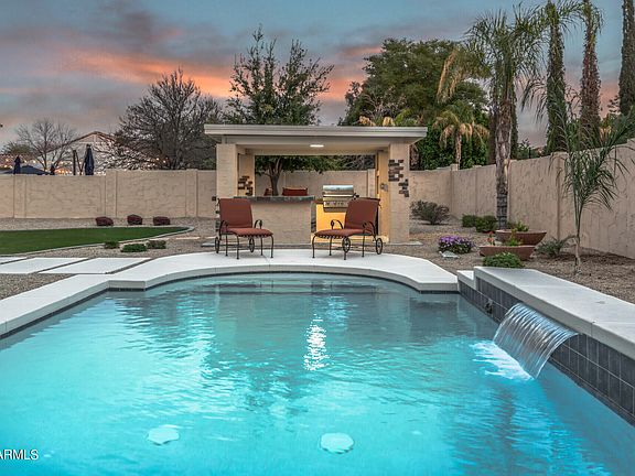 3rd image of 7165 W CAMINO DE ORO --