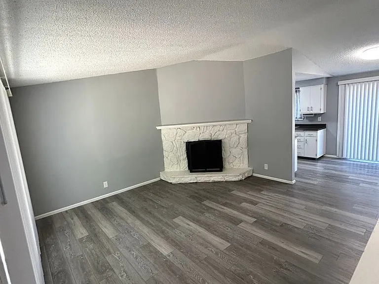 24783 Parkside Dr — Photo 1