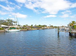 2003 Michigan Ave NE, Saint Petersburg, FL 33703