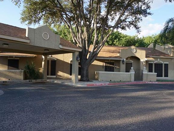 3rd image of 601 Saint James Dr APT 16