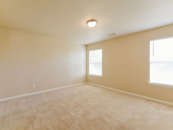 5th image of 15515 Hensen Creek Dr