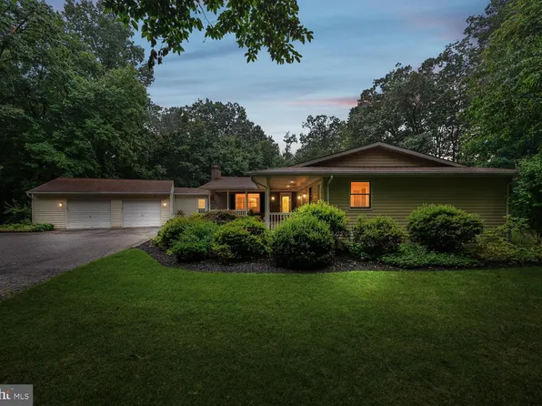2404 Braddock Rd, Mount Airy, MD 21771