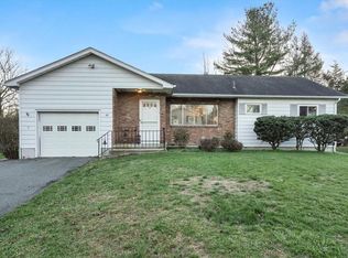 17 Allerton Ave, Middletown, NY 10940