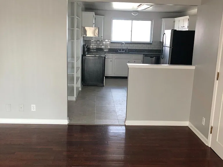 2470 Sheridan Dr #2 — Photo 8