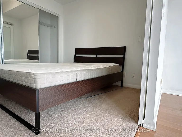 832 Bay St #4707 — Photo 6