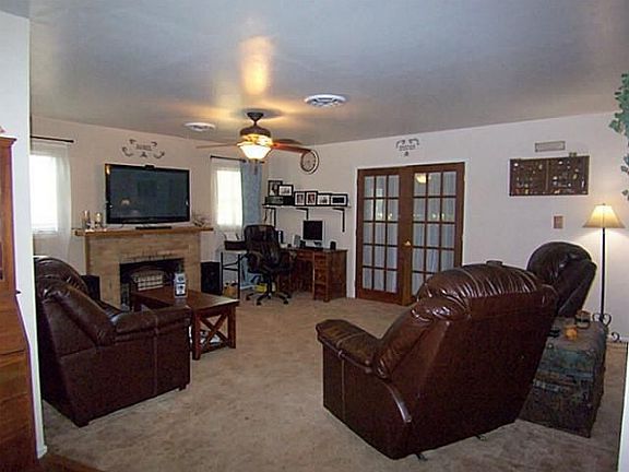 3rd image of 3249 Highland Ave