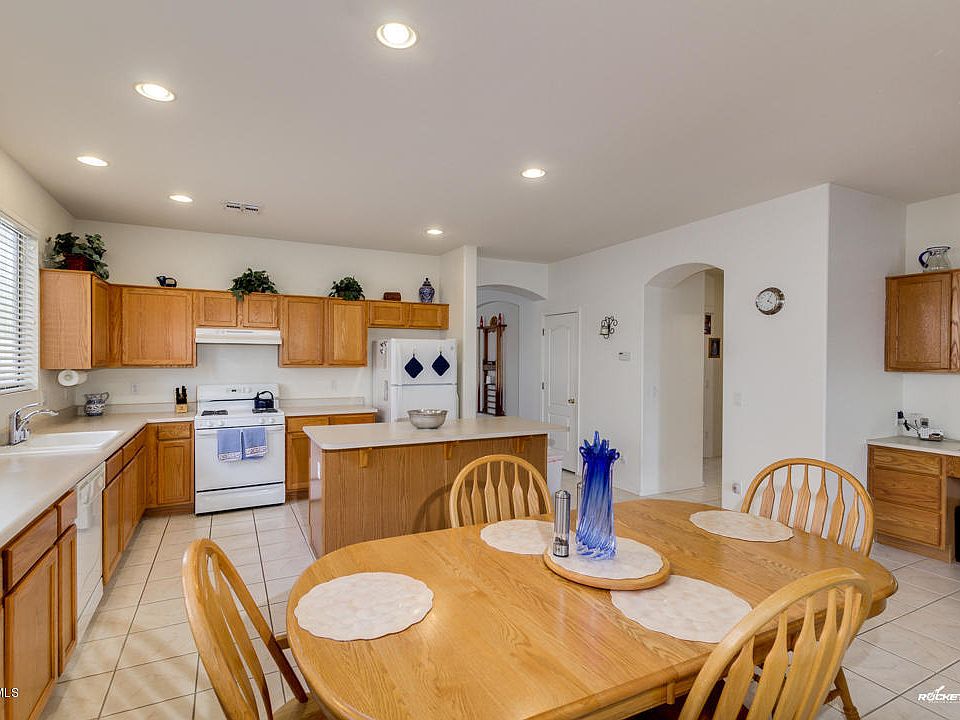 1st image of 20560 N 94th Ln