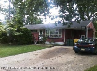 18 Cathedral Dr, Lakewood, NJ