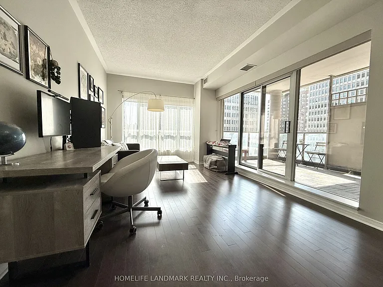 909 Bay St #701 — Photo 5
