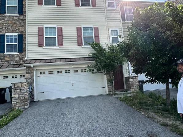 103 Russell Ln, Newark, DE 19711
