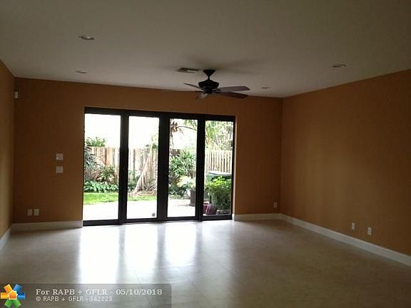 3rd image of 616 SW 8th Ave