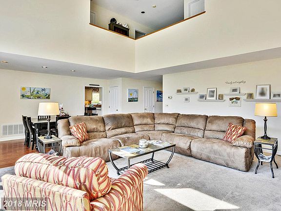 4th image of 104 Prospect Bay Dr W