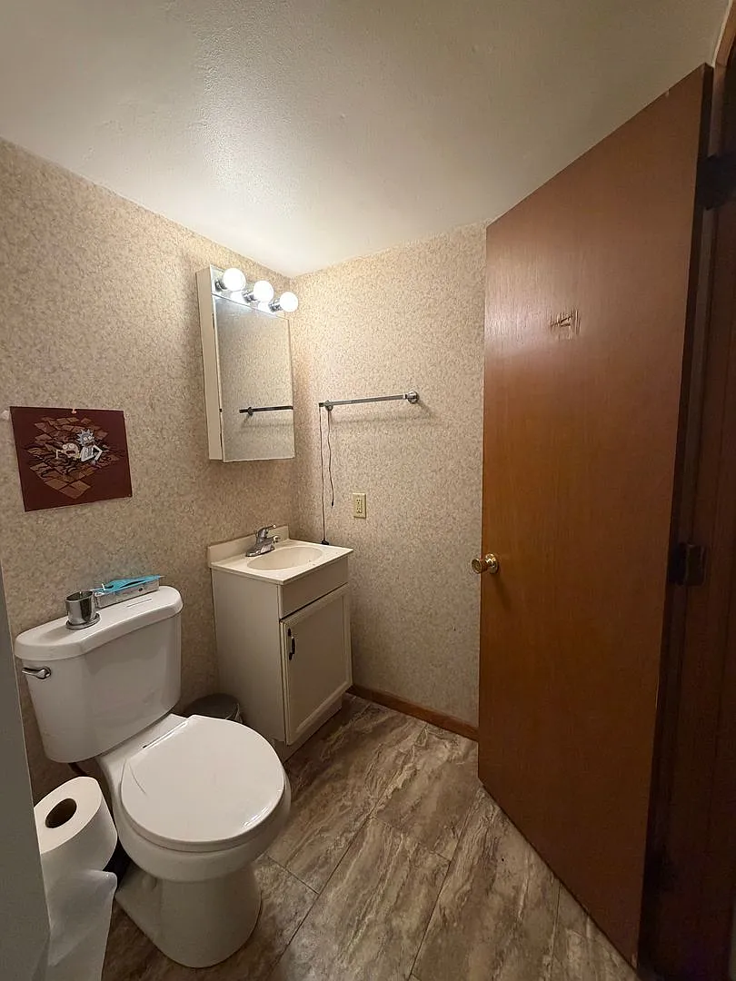 Valley Apartments — Photo 4