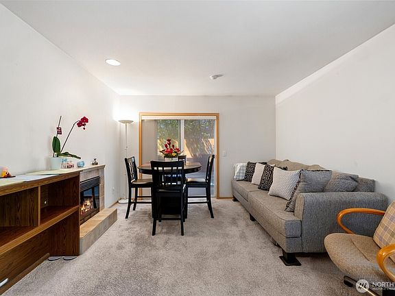 4th image of 19726 50th Ave W APT 201