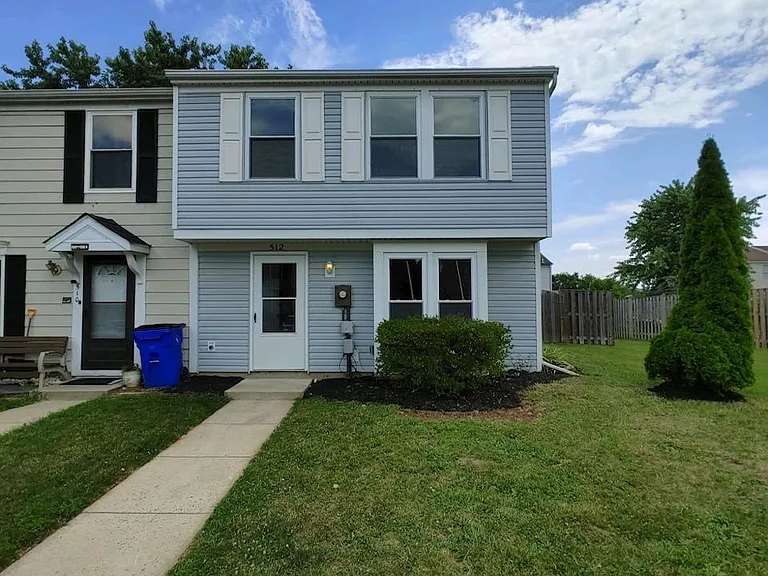 512 Riggs Ct — Photo 9