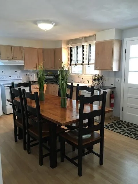 5 bed, 2000 sqft, $5,000 — Photo 4