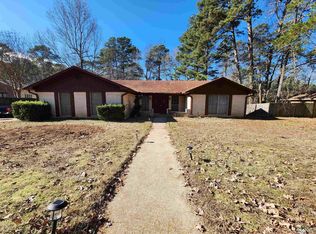 6 Spring Valley Ct, Longview, TX 75605