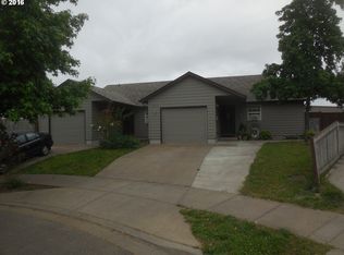 189 S 47th St, Springfield, OR 97478