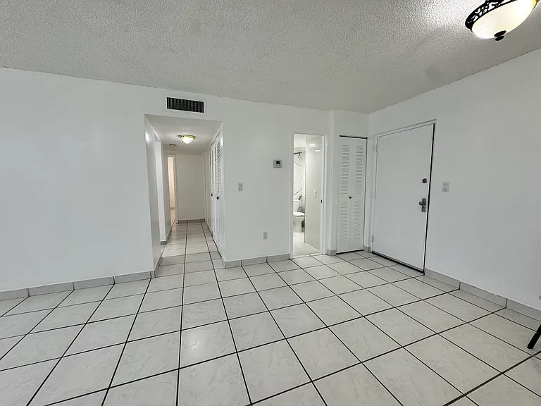 9431 SW 4th St #308 — Photo 7