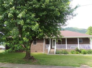 214 3rd Ave, Hampton, TN 37658