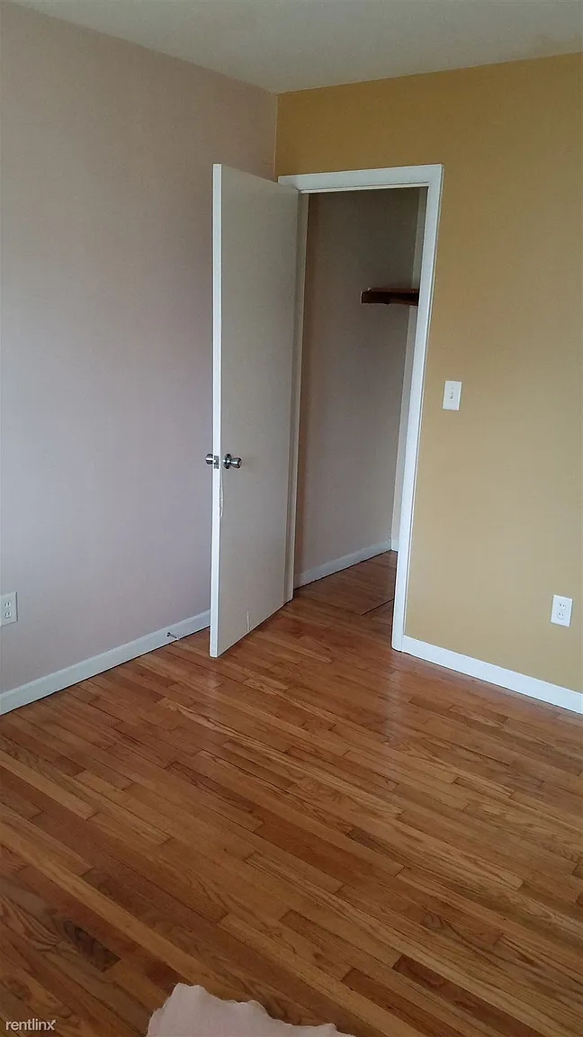 1304 N Harris Ave photo 1
