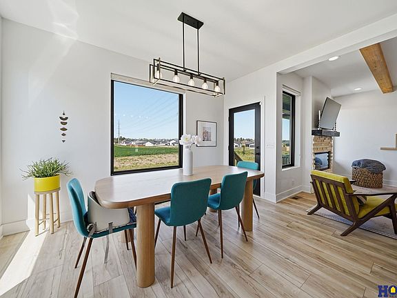 3rd image of 6347 Verano Dr