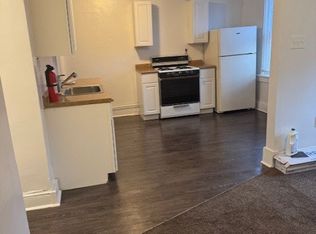 122 W Main St APT 3, Elkton, MD 21921