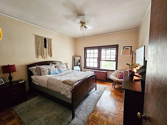 5th image of 963 N Logan St APT 20