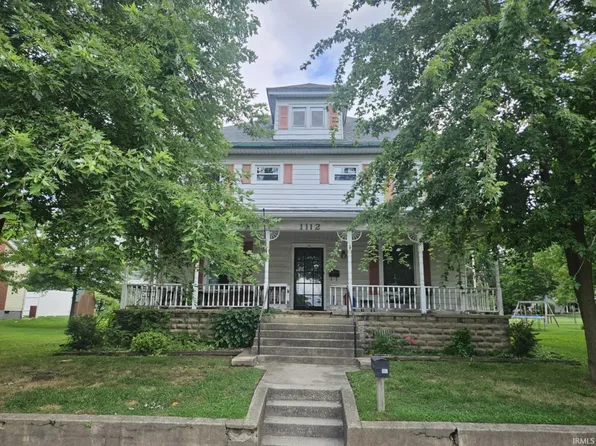 1112 Grand Ave, Washington, IN 47501