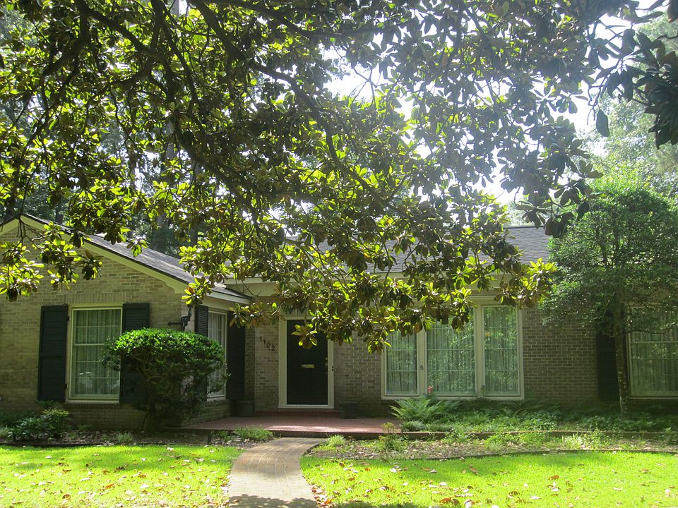 1st image of 1102 Lawton Cir