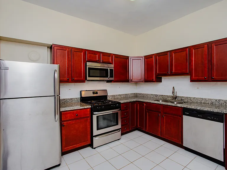 1315 W Foster Ave #1 — Photo 7