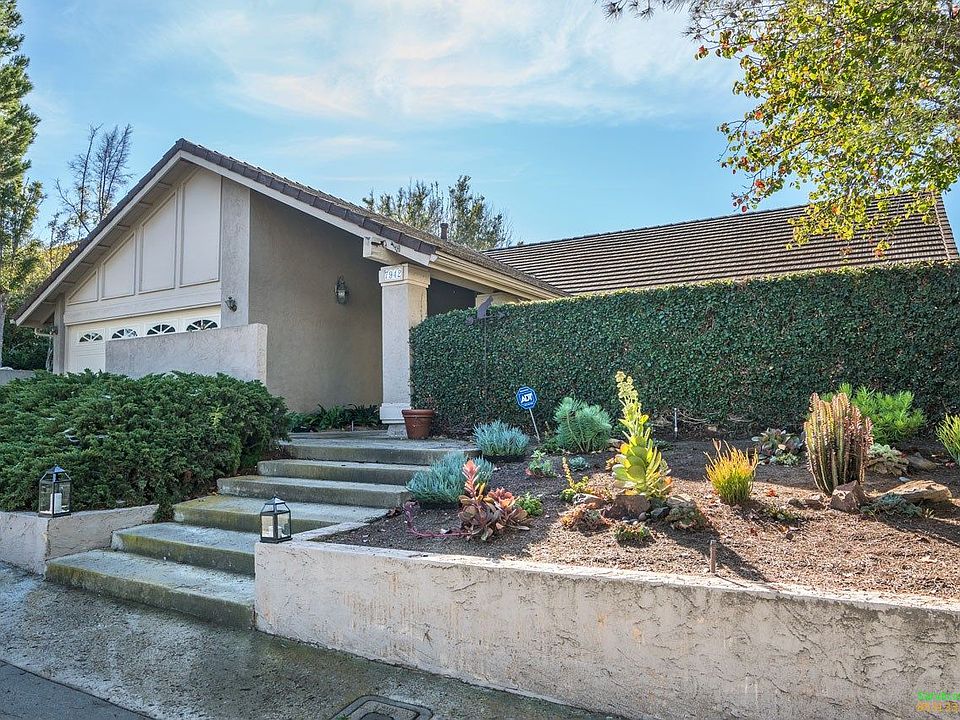 1st image of 7942 Los Pinos Cir