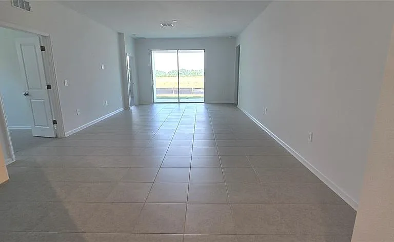 2451 Bluestone Rd — Photo 3