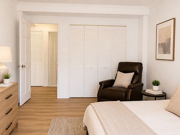 3rd image of 14463 35th Ave APT 2