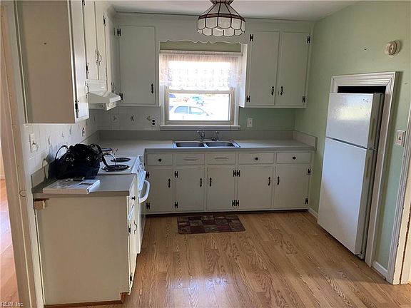 4th image of 802 Quince Cir